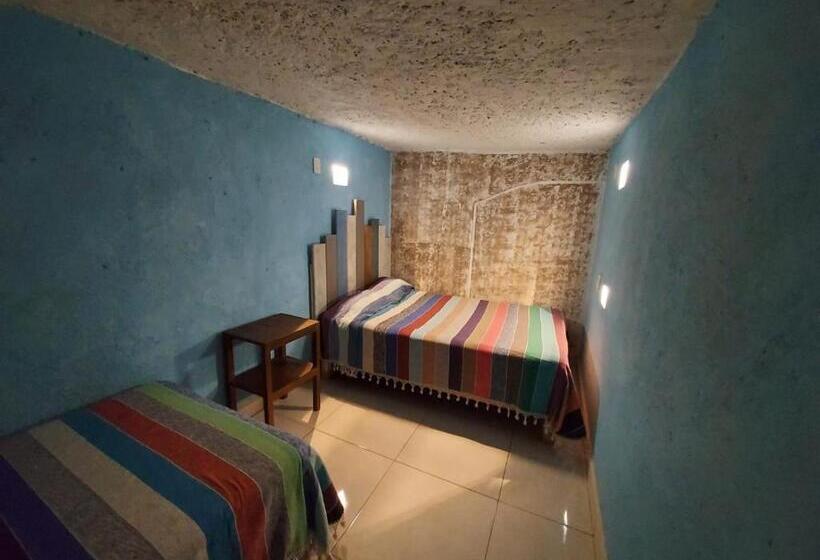 اتاق استاندارد با سرویس بهداشتی مشترک, Hostal El Alebrije