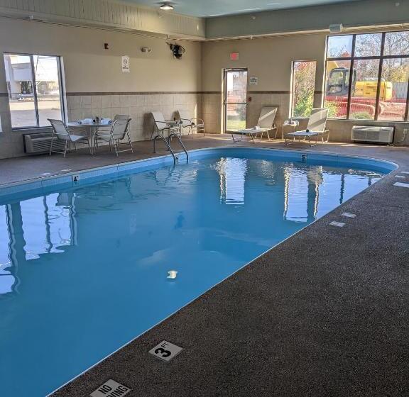 Номер Стандарт, Quality Inn & Suites