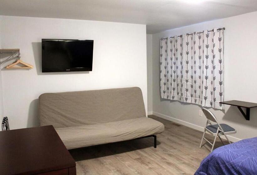 3 Bedroom Suite, Rainier Guesthouse