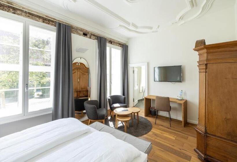 Номер Deluxe Кровать Кинг, Wyndberg