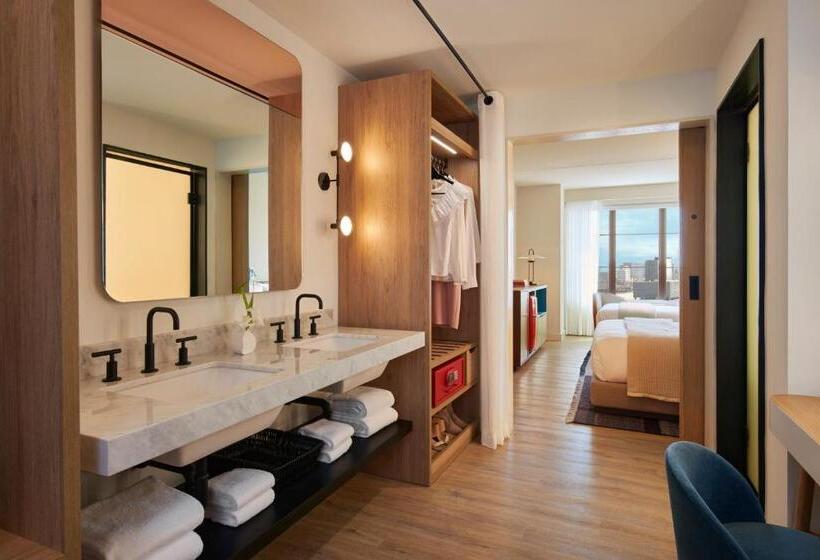 장애인을 위한 스탠다드 룸, Virgin Hotels Nashville
