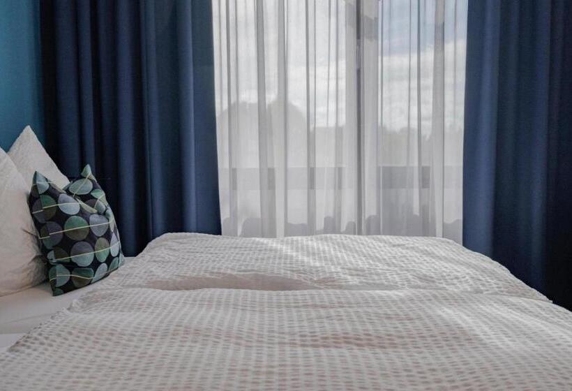 اتاق استاندارد با سرویس بهداشتی مشترک, Argenta Living 131
