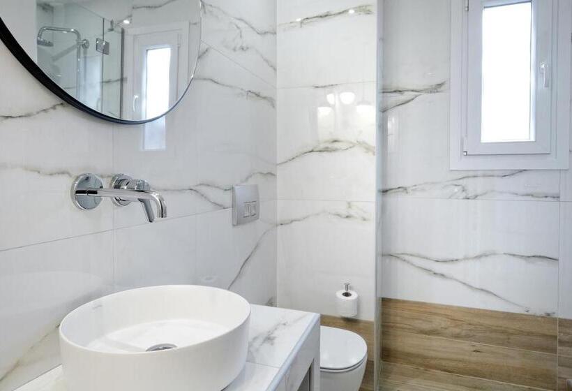 Апартаменты 2 Спальни, Odyssey Residence