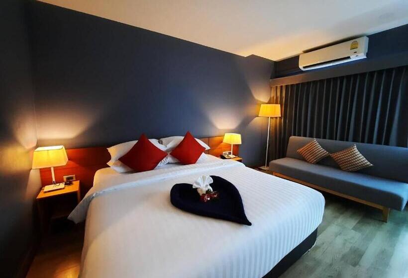 Номер Deluxe, Comet Hotel Surat Thani