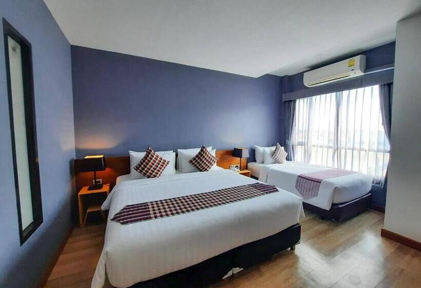 Family Suite, Comet Hotel Surat Thani