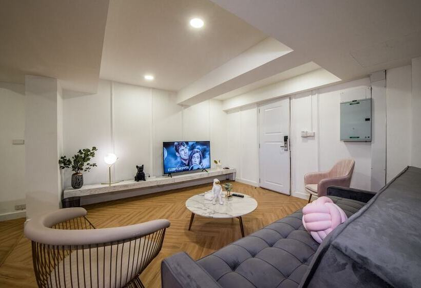 اتاق لوکس چهار تخته, Theme Boutique Hotel Bangkok