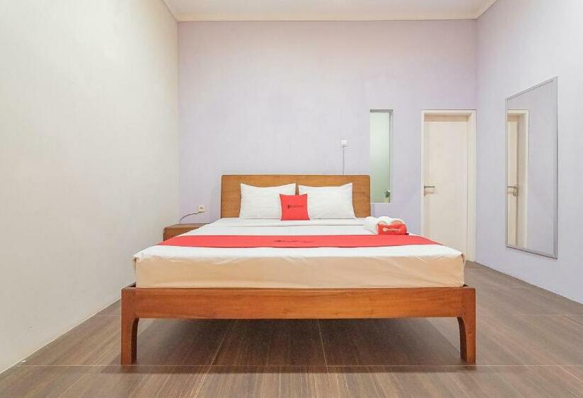Номер Стандарт, Reddoorz Resort Syariah Near D Castello Ciater Subang