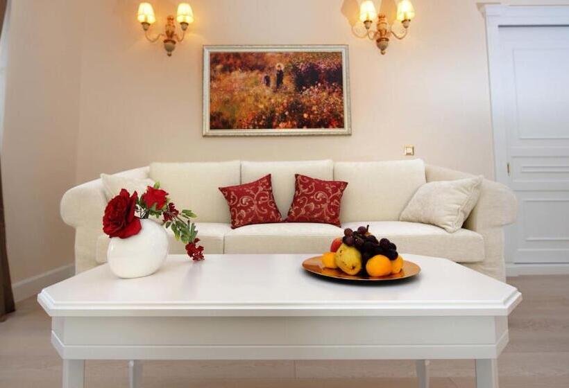 اتاق سوپریور با چشم‌انداز دریا و بالکن, Luxury Rooms Villa Jadranka