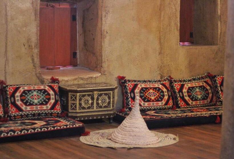 اتاق استاندارد با سرویس بهداشتی مشترک, Ihyaa Inn