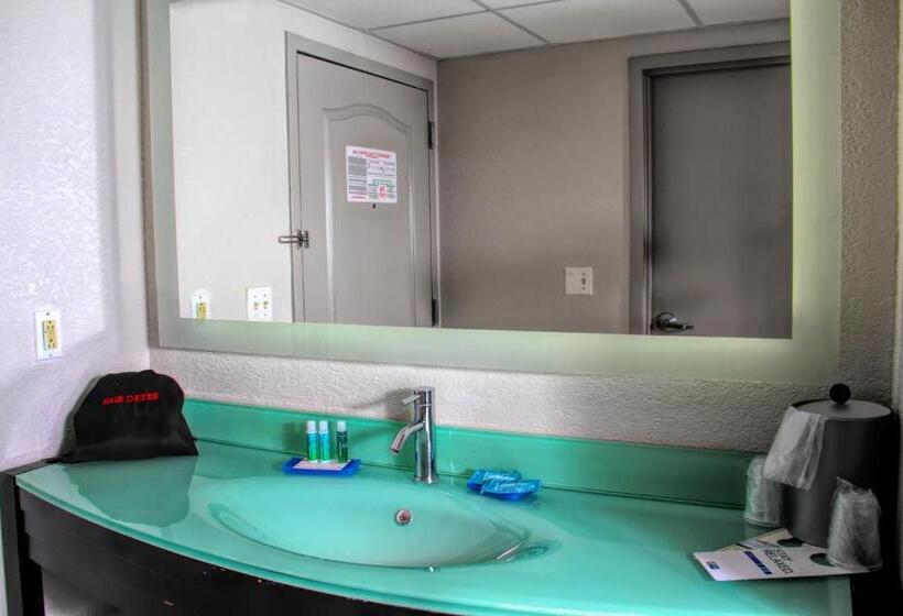 Стандартный Номер Кровать Кинг, Holiday Inn Express Rochester   Greece, An Ihg