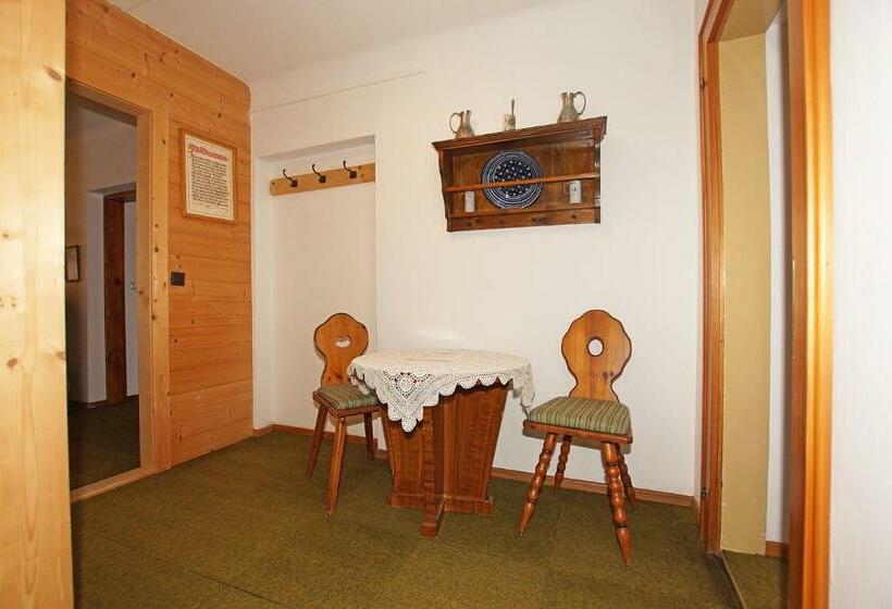 اتاق استاندارد با چشم‌انداز کوهستان, Gasthof Zacherlbräu