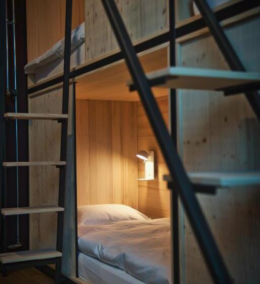 تختخواب در اتاق مشترک, Silo Design & Boutique Hostel Basel