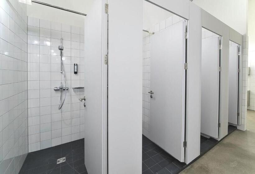 اتاق استاندارد با سرویس بهداشتی مشترک, Silo Design & Boutique Hostel Basel