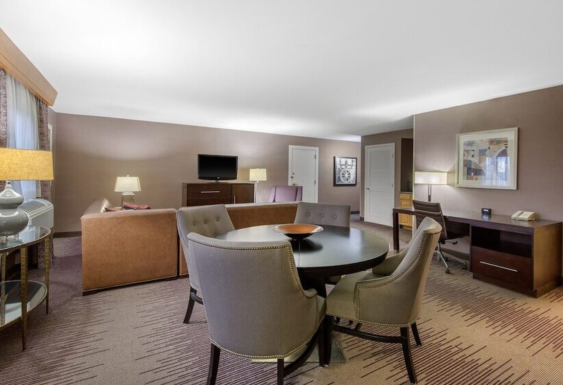 Номер Стандарт, Doubletree By Hilton Downtown Wilmington   Legal District