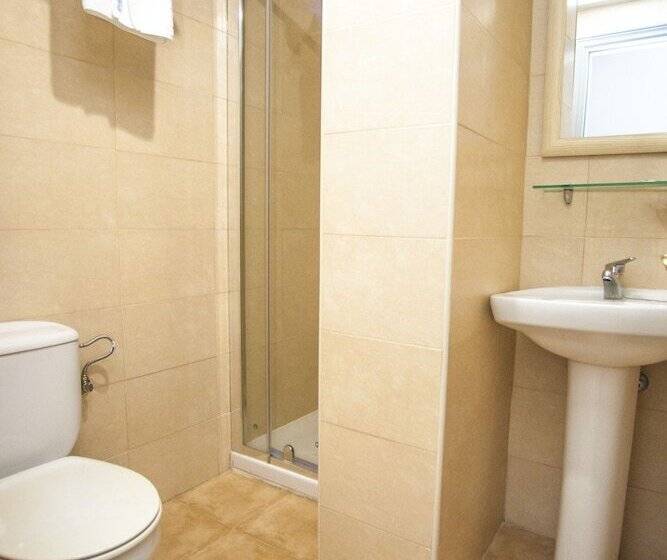 اتاق استاندارد, Hostal Santa Barbara