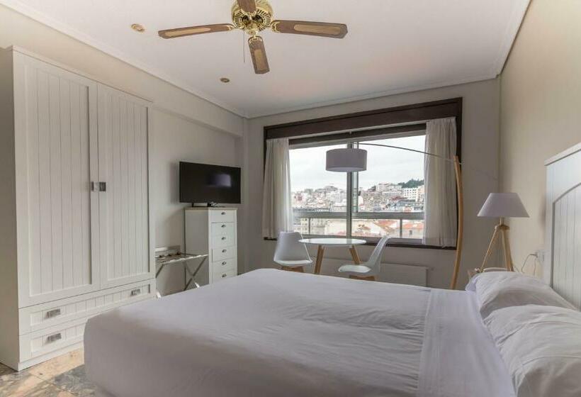 استودیوی استاندارد, Bahía De Vigo