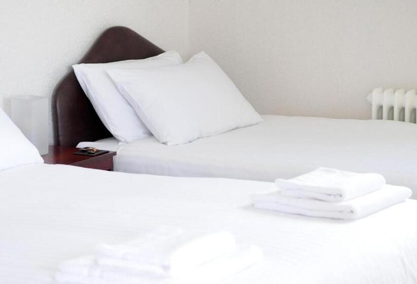 Семейный Номер, Golden Hill Guest House