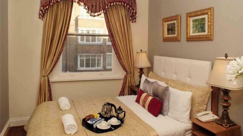Quarto Estandar, Piccolino Hyde Park