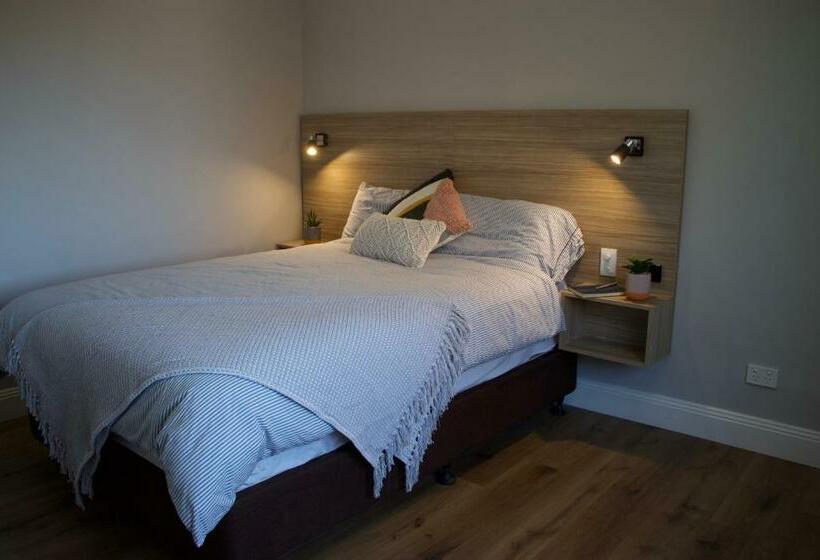 스탠다드 룸 공동 욕실, Carnarvon Lodge Kirribilli, Sydney
