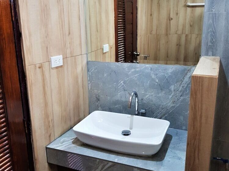 بانگلوی لوکس, Sea Smile Resort