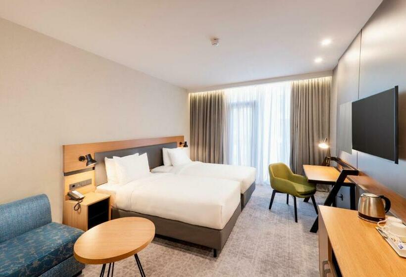 اتاق استاندارد, Holiday Inn Yerevan   Republic Square, An Ihg