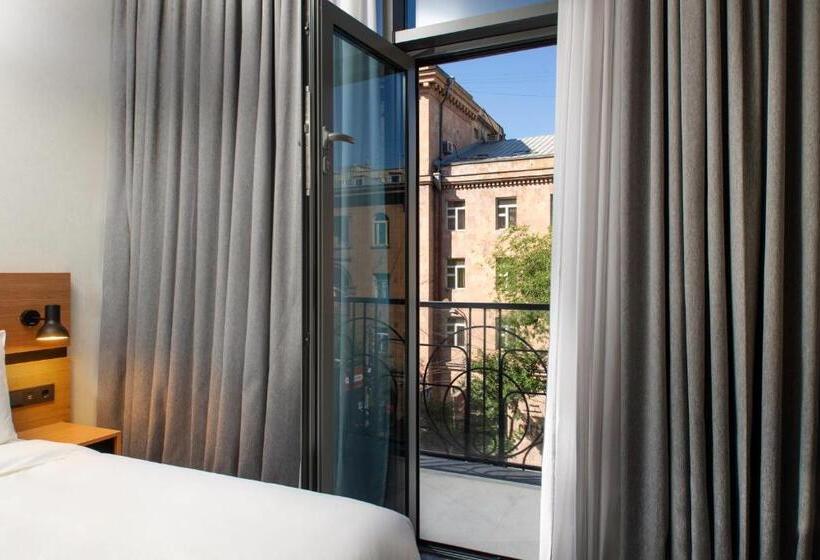 اتاق استاندارد, Holiday Inn Yerevan   Republic Square, An Ihg