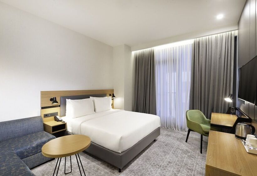 اتاق استاندارد, Holiday Inn Yerevan   Republic Square, An Ihg