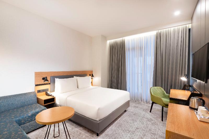 اتاق استاندارد, Holiday Inn Yerevan   Republic Square, An Ihg