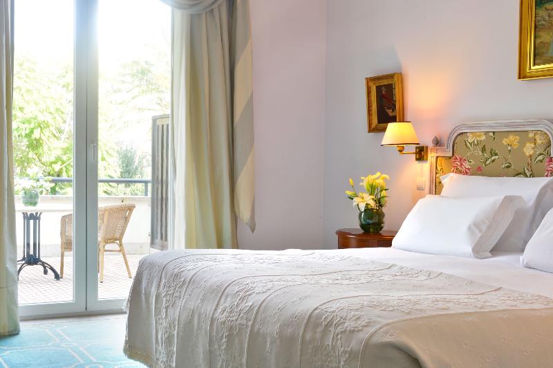 Quarto deluxe vista jardim, Pestana Palace Lisboa Hotel & National Monument   The Leading Hotels Of The World
