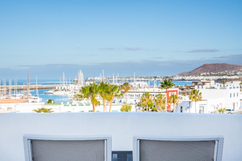 주니어 스위트, LIVVO Volcán Lanzarote