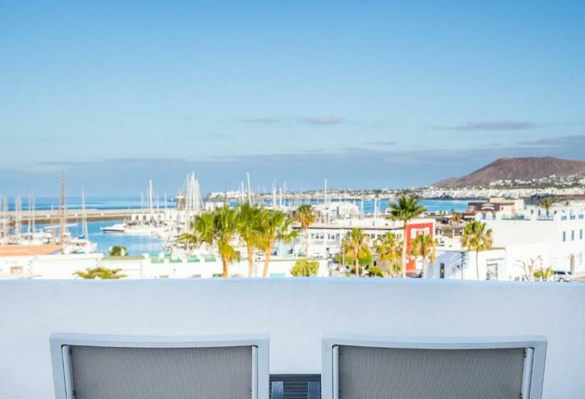 주니어 스위트, LIVVO Volcán Lanzarote