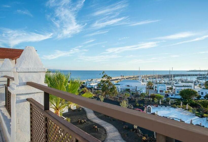 디럭스 주니어 스위트, LIVVO Volcán Lanzarote
