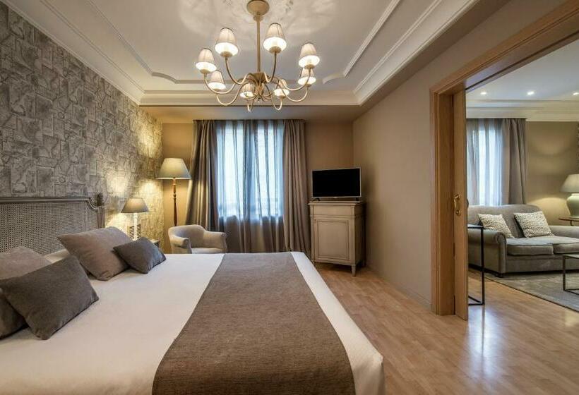 Полулюкс, Vincci Lys
