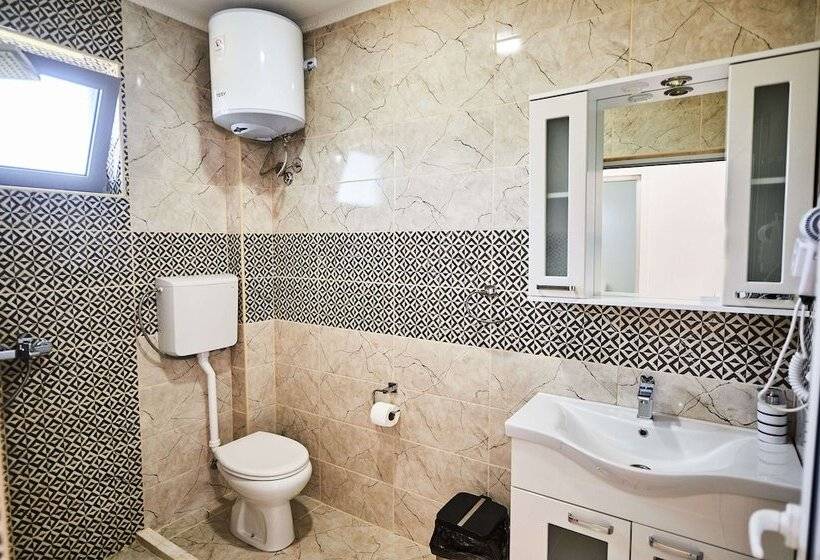 Deluxe Quadruple Room, Halibas