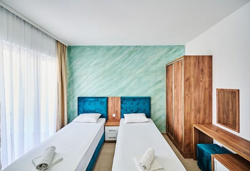 Deluxe Quadruple Room, Halibas