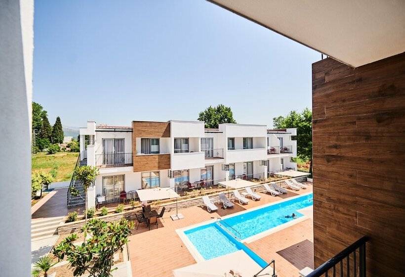 Suite Pool View, Halibas