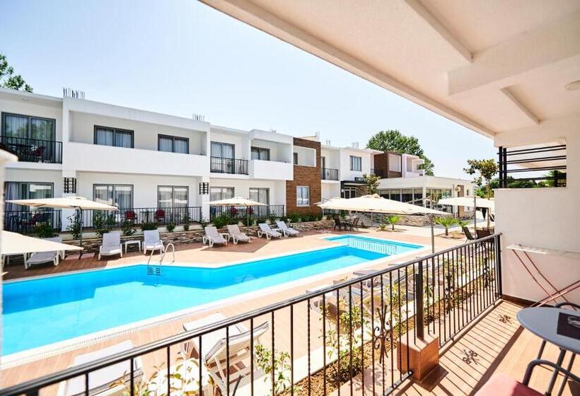 Deluxe Quadruple Room, Halibas