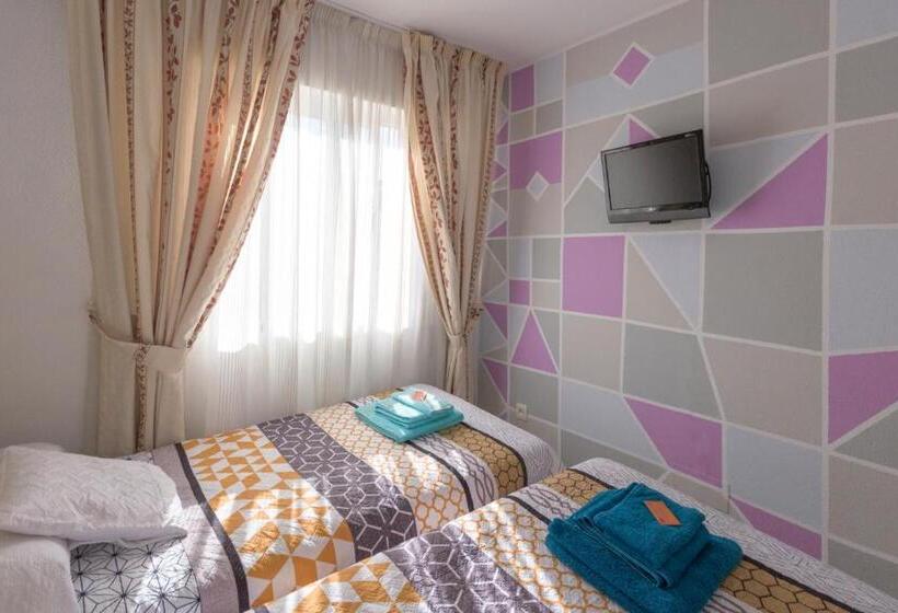 غرفة قياسية حمام مشترك, Gcprestige