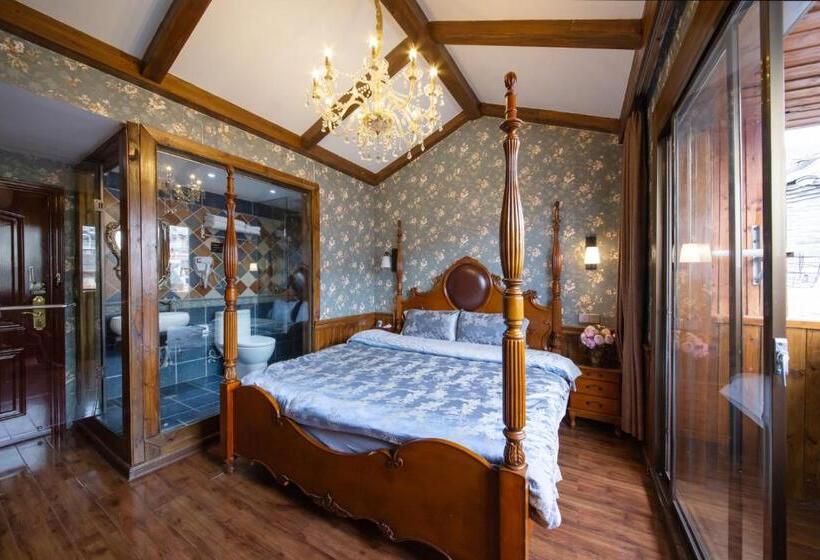 اتاق استاندارد با چشم‌انداز رودخانه, Flower Time Inn