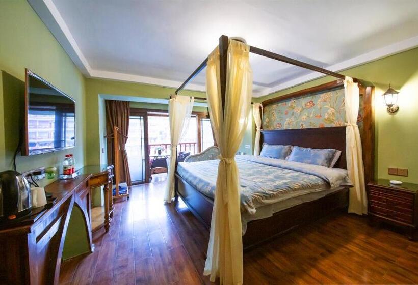 اتاق استاندارد با چشم‌انداز رودخانه, Flower Time Inn