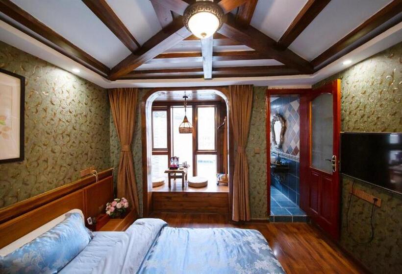 اتاق استاندارد, Flower Time Inn