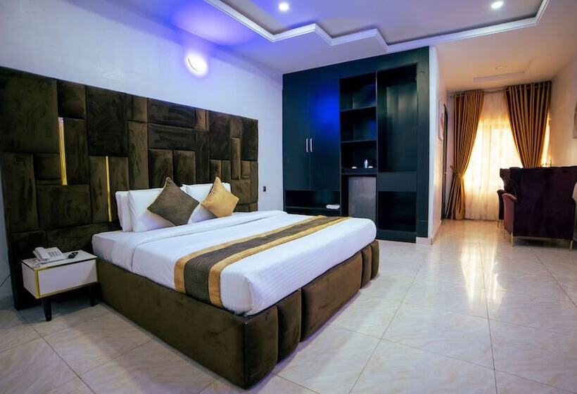 اتاق اجرایی سه نفره, 247 Luxury