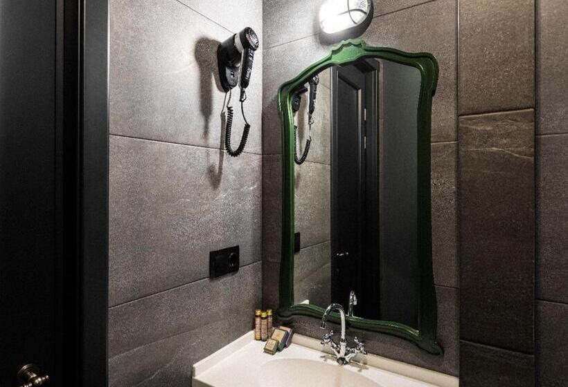 اتاق لوکس, Esquisse Design