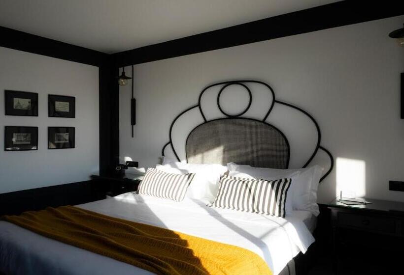 اتاق استاندارد, Esquisse Design