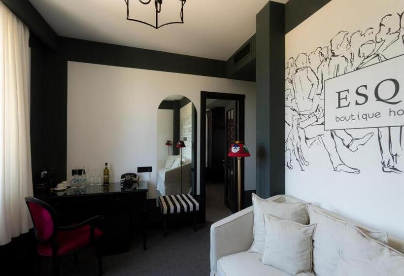 سوییت لوکس, Esquisse Design