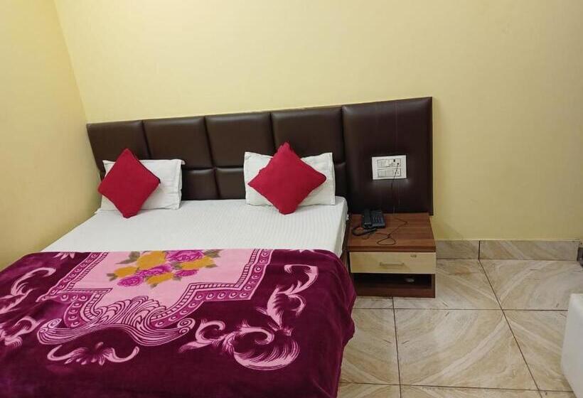 Номер Стандарт, Vinayak Inn