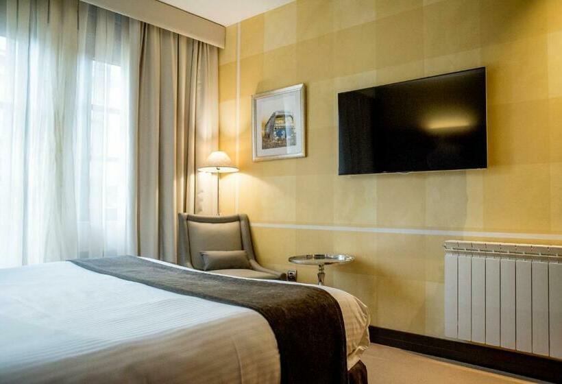 اتاق راحتی, Costa Esmeralda Suites