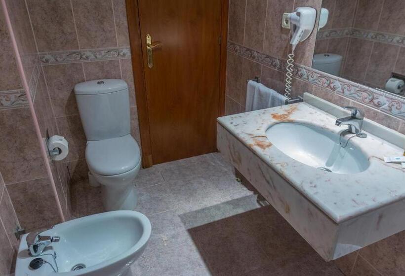 Номер Стандарт Вид на Бассейн, Royal Costa
