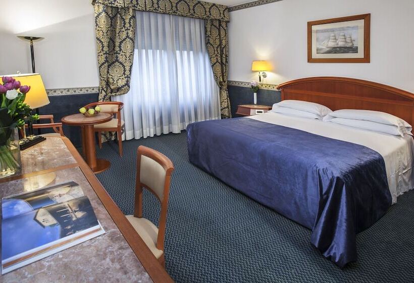 Номер Стандарт Трехместный, Starhotels Vespucci