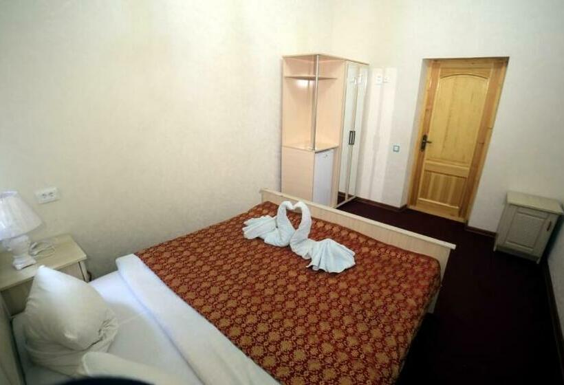 اتاق استاندارد, Guest House Dilorom B&b